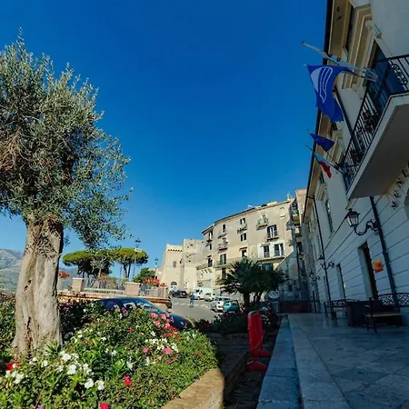 A Scauri Apartman *